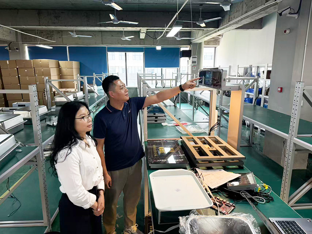 蒙古国Ulemj SGG餐饮公司到访南京小牛智能，共探智慧餐饮发展新机遇与智能质量标准
